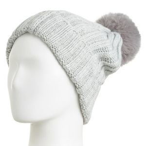 NWT Vince Camuto Faux Fur Pom Beanie!